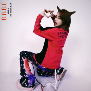 小娻孑在卧室里被躁
